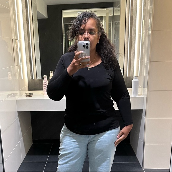 Meet your Posher, Rossy - Picture 1 of 1